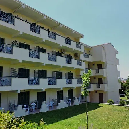 Julia Hotel 2*
