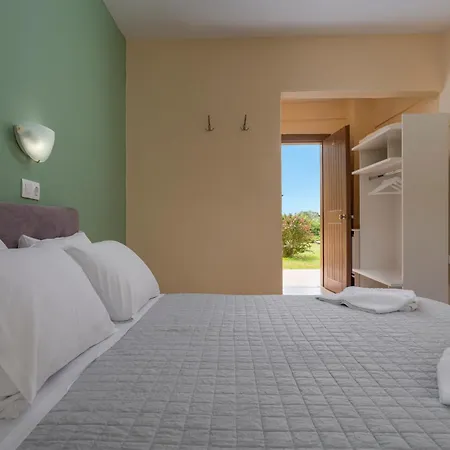 Julia Hotel Fourka