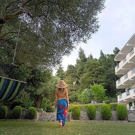 Julia Hotel 2*